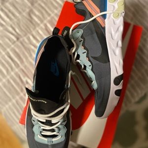 New Nike react element 55